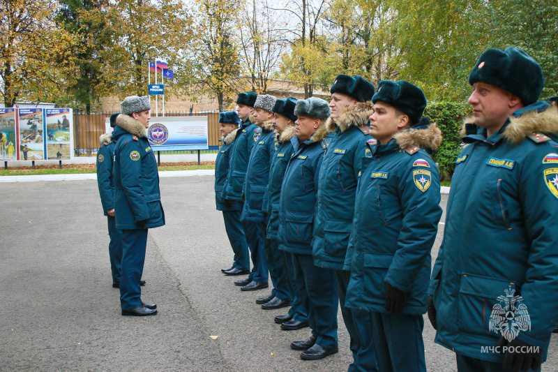 B Центре проведен смотр зимней формы одежды