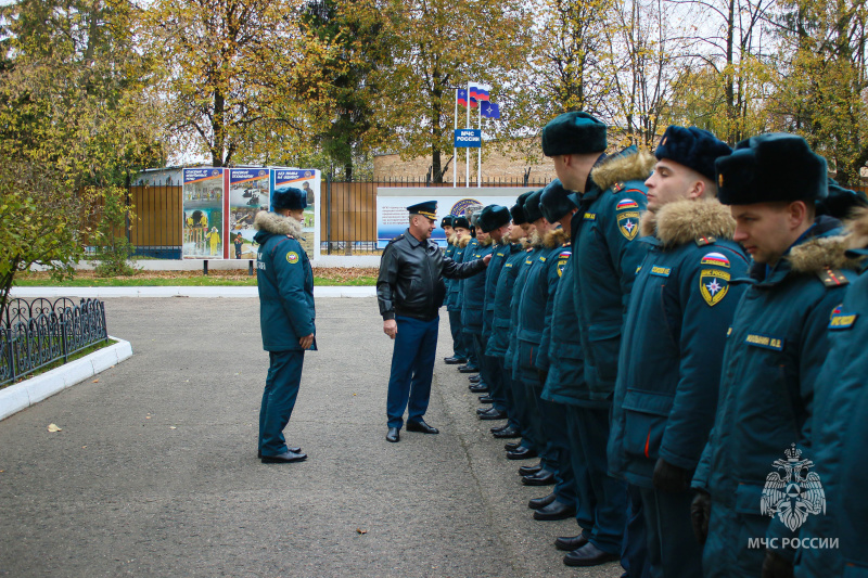 B Центре проведен смотр зимней формы одежды
