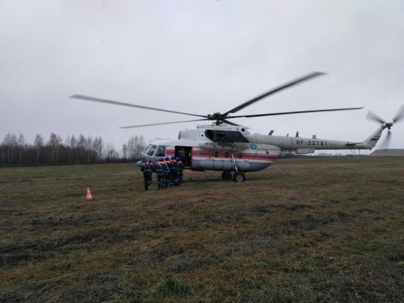 Выполнение прыжков с парашютом и беспарашютного десантирования