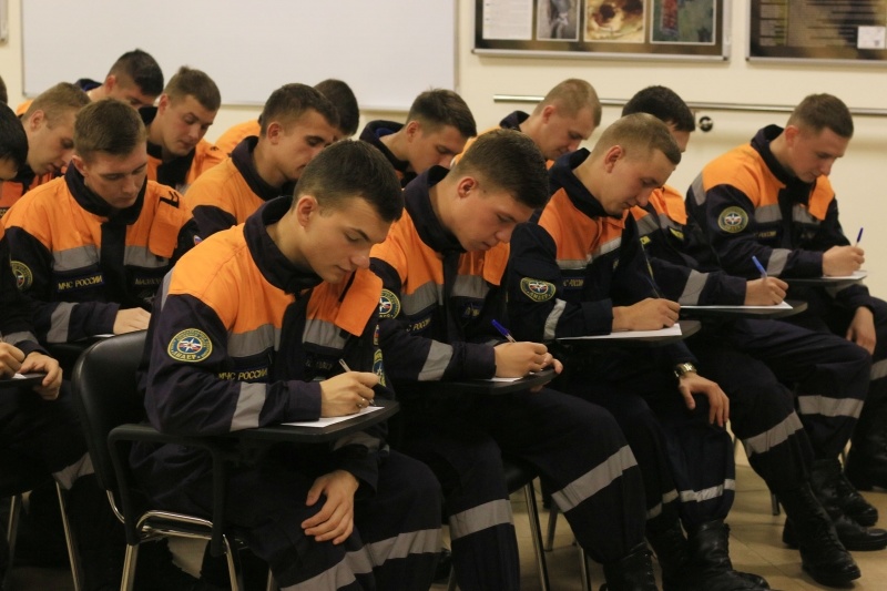 Продолжаются лейтенантские сборы