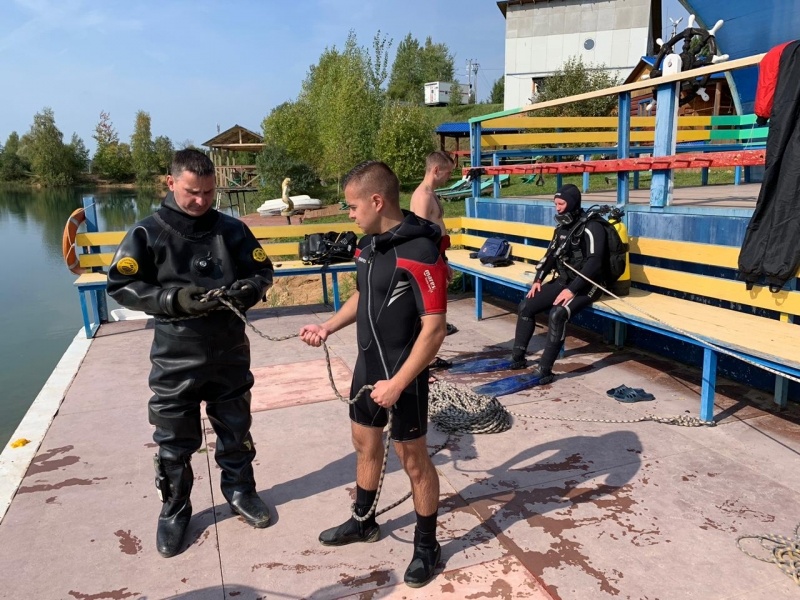 Продолжаются сборы по водолазной подготовке