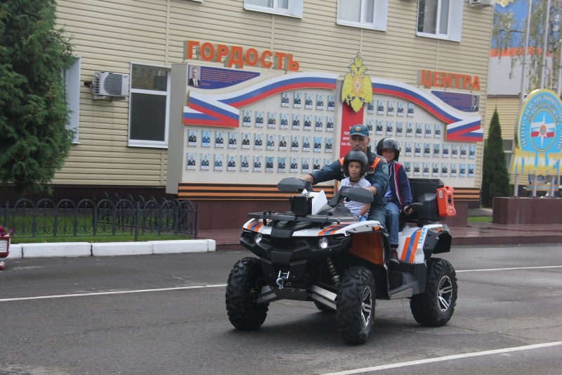 Праздник "Здравствуй, школа!"