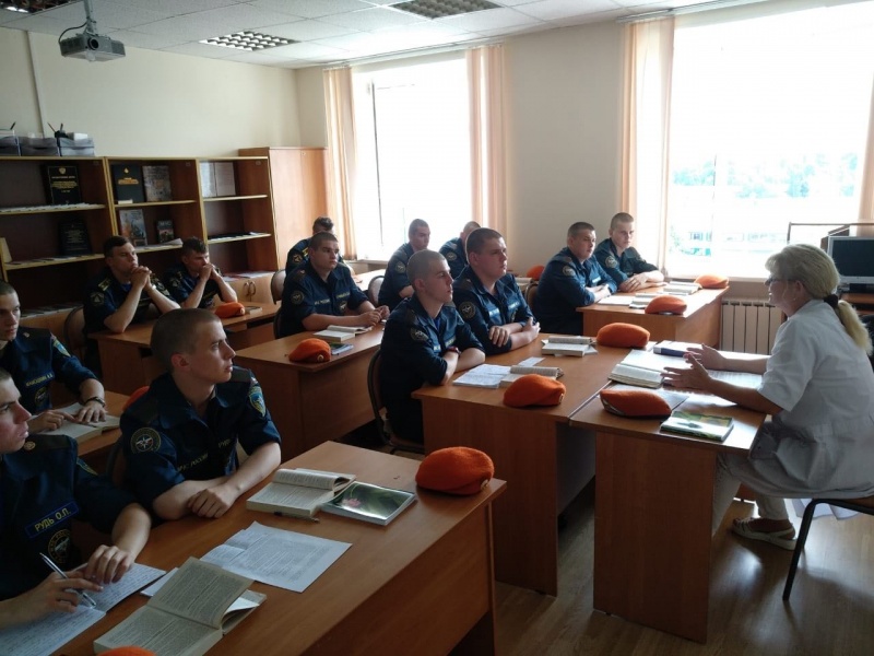 Занятия с личным составом роты молодого пополнения