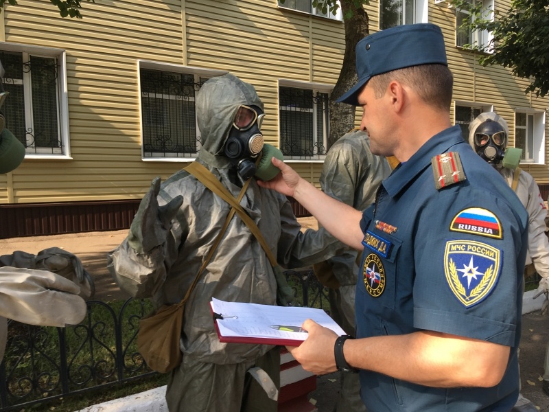 Продолжаются контрольные занятия с вновь прибывшими офицерами