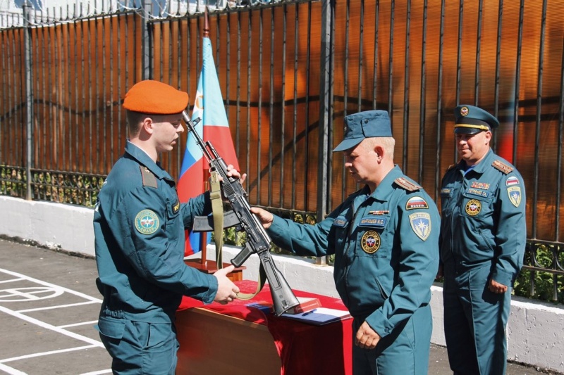 Порядок вручения личному составу вооружения и военной техники презентация