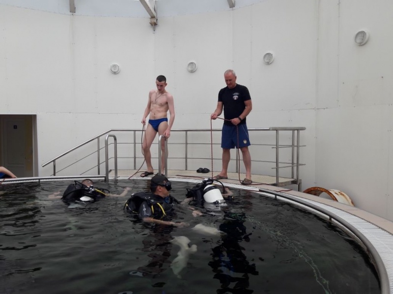 Медицинское и методическое обеспечение водолазных спусков курсантов АГЗ МЧС России