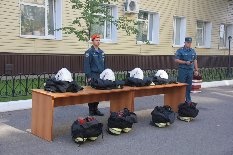 Сдача зачета по противопожарной подготовке прибывшими офицерами