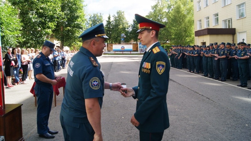 Чествование военнослужащих по призыву, выслуживших установленные сроки службы