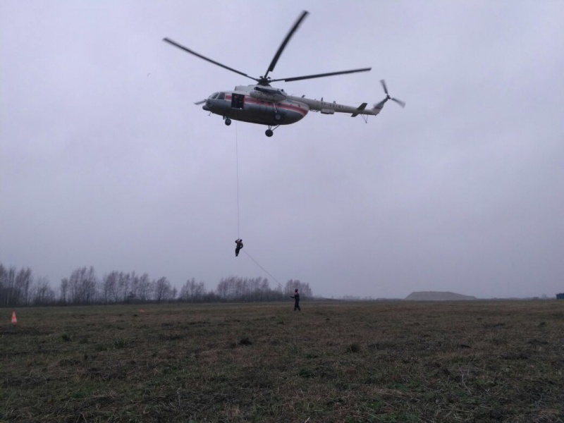 Выполнение прыжков с парашютом и беспарашютного десантирования