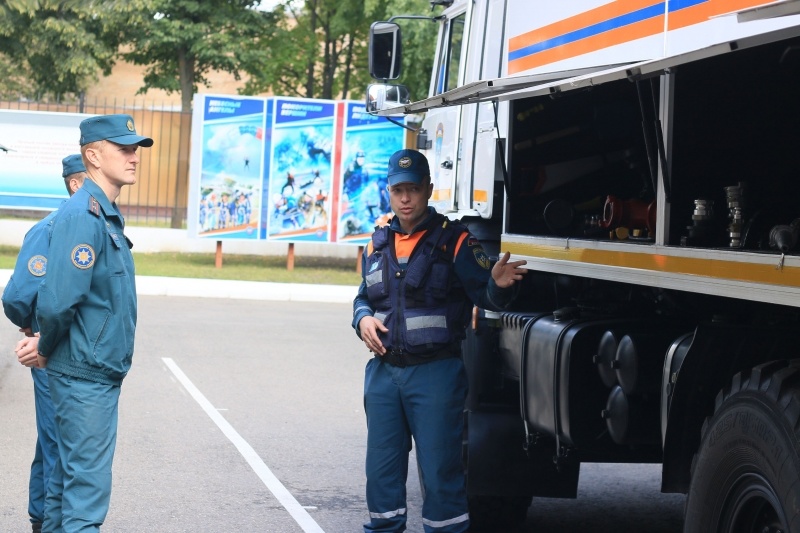 Продолжается стажировка специалистов МЧС Республики Беларусь