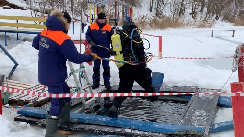 Продолжаются сборы по водолазной подготовке