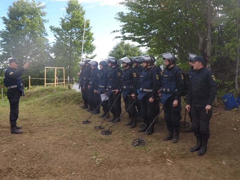 Продолжается проведение пиротехнических работ в Республике Южная Осетия