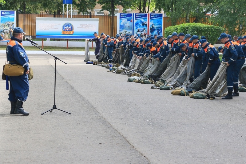 Занятия по РХБ защите с личным составом Центра