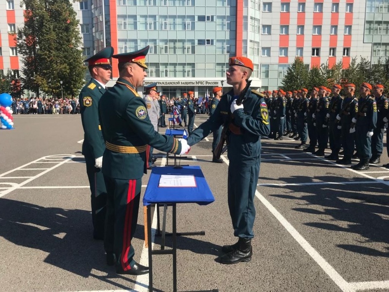 Принятие Военной присяги курсантами ФГБОУ ВПО "Академия гражданской защиты МЧС России"