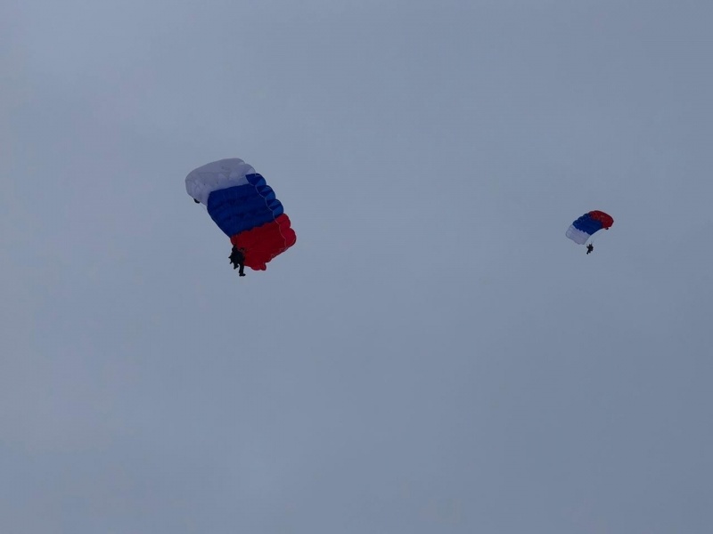 Продолжаются сборы по воздушно-десантной подготовке