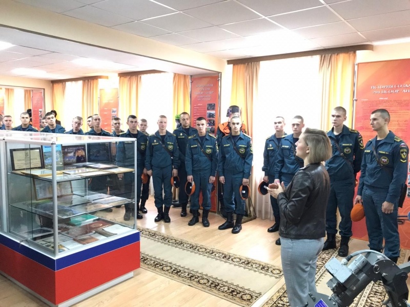 Проведены занятия с курсантами АГЗ МЧС России