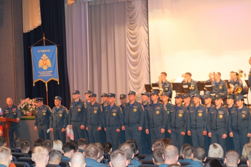 Встреча отряда, выполнявшего пиротехнические работы по разминированию в Ржевском районе Тверской области