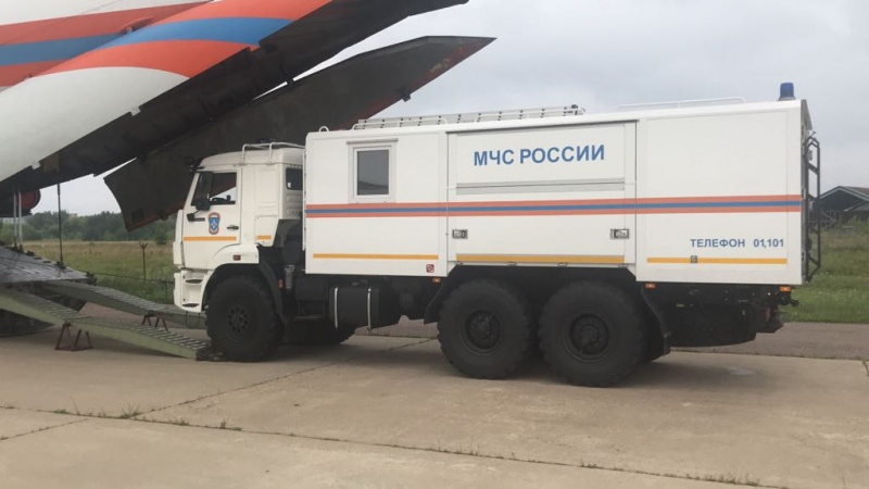 Тренировка по погрузке новых образцов специальной техники на борт транспортного самолёта ИЛ-76ТД