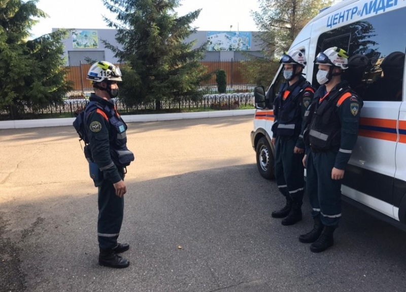 Спасатели извлекли палец ребенка из пластмассовой ловушки