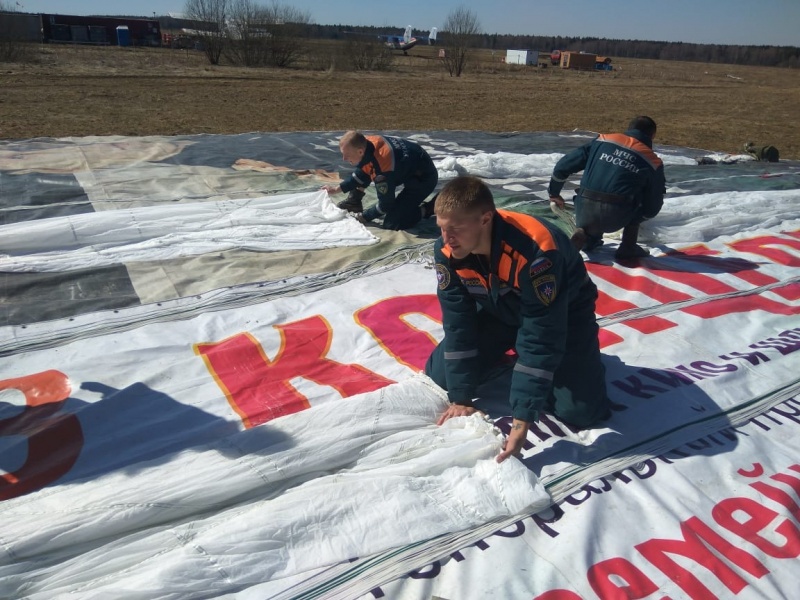Продолжаются сборы по воздушно-десантной подготовке