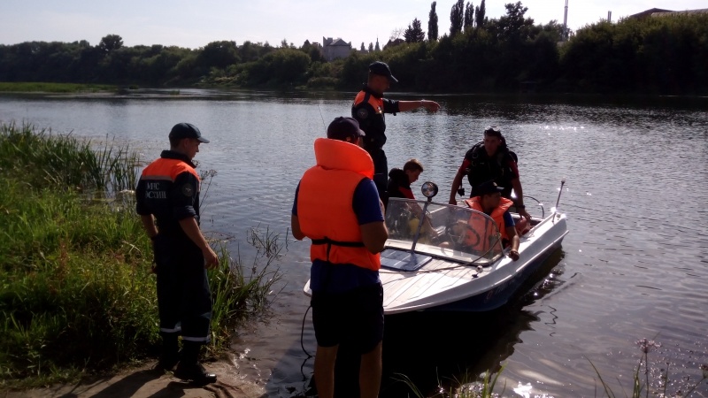 Водолазные спуски с целью обнаружения ВОП