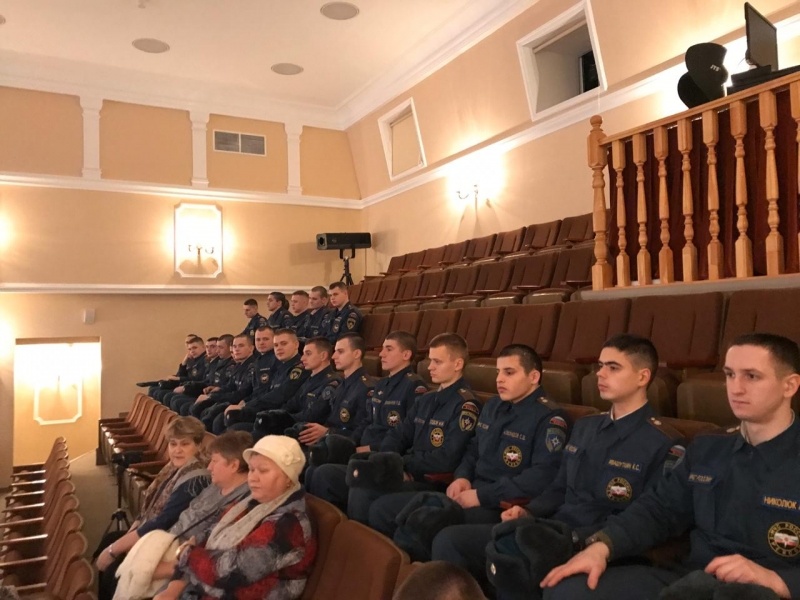 Личный состав срочной службы побывал на концерте в ДК Мосрентген