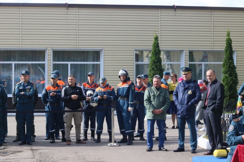Завершились соревнования по пожарному кроссфиту