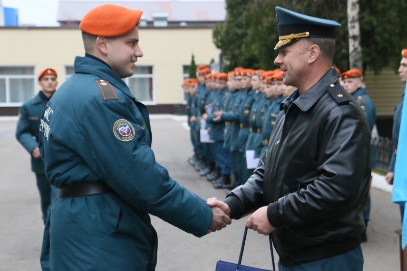 Чествование военнослужащих по призыву, выслуживших установленные сроки службы