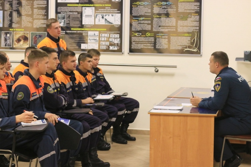 Продолжаются лейтенантские сборы