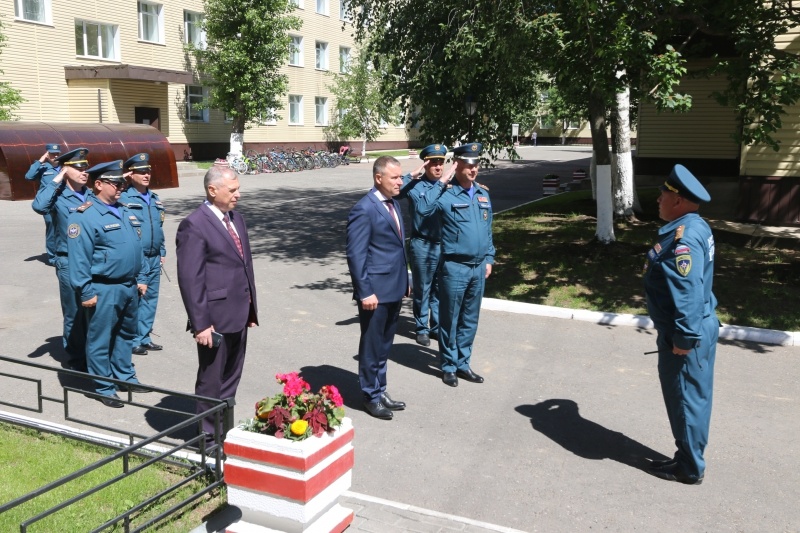 Глава МЧС России проверил боеготовность Центра «Лидер» 