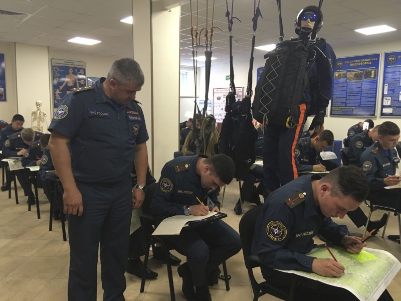 Продолжаются контрольные занятия с вновь прибывшими офицерами