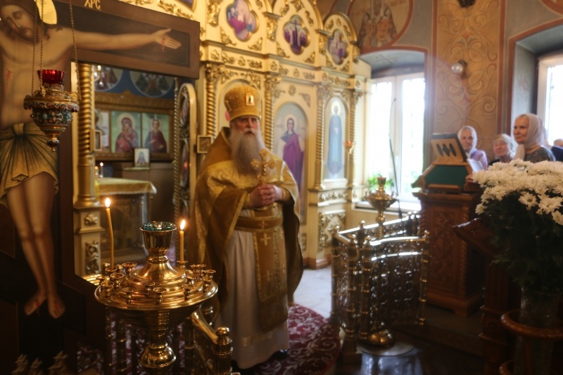 Начальник Центра генерал-майор Саввин А.А. поздравил с юбилеем настоятеля Троицкого храма протоиерея Сергия Гуданова