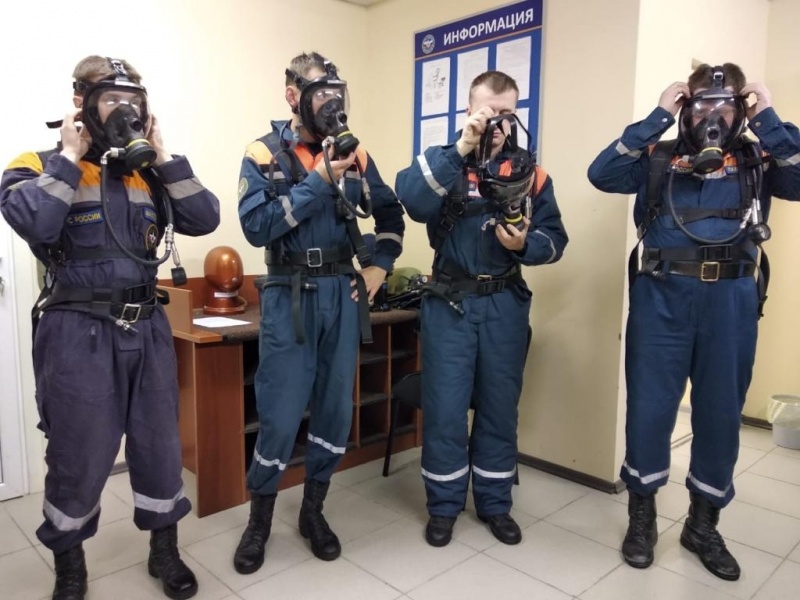 Продолжается обучение по специальности "Организация и проведение газоспасательных работ"