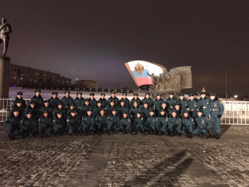 Военнослужащие по призыву Центра "Лидер" побывали на праздничном салюте, в честь взятия советскими войсками Будапешта