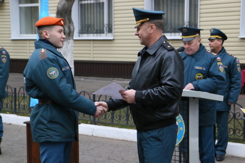 Чествование военнослужащих по призыву, выслуживших установленные сроки службы