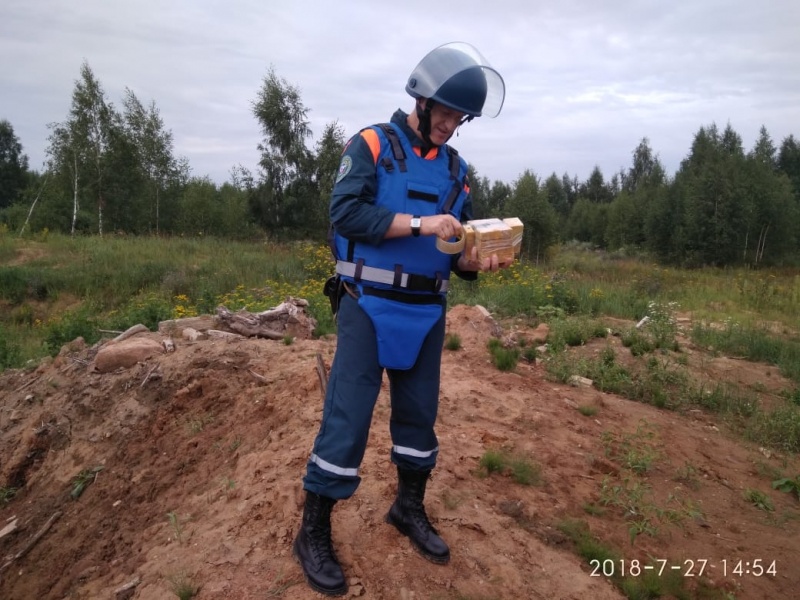 Уничтожение взрывоопасных предметов. Видео