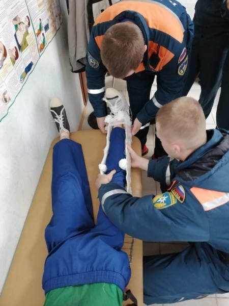 Продолжается обучение по специальности "Организация и проведение газоспасательных работ"