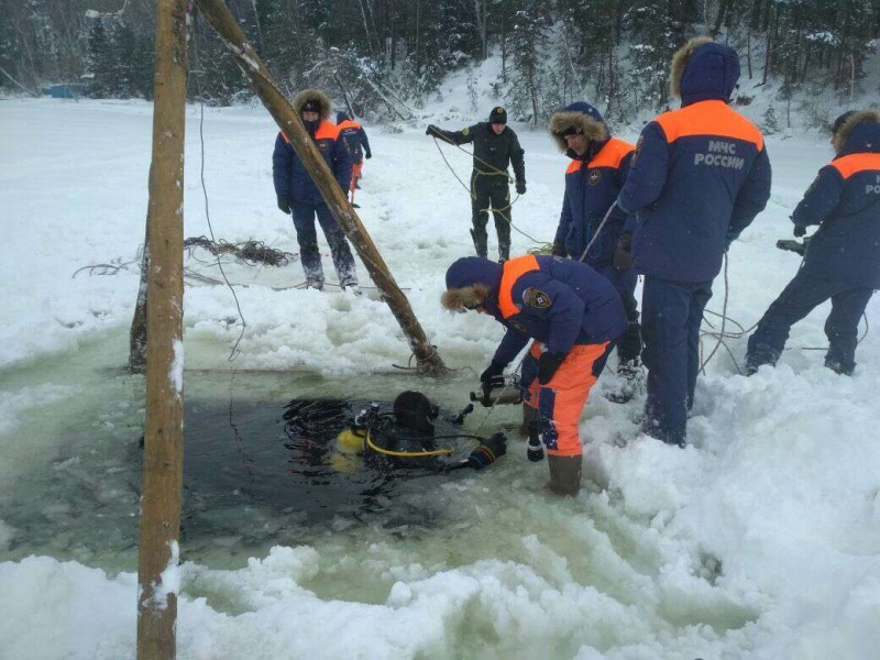 Продолжаются учебно-тренировочные сборы по водолазной подготовке