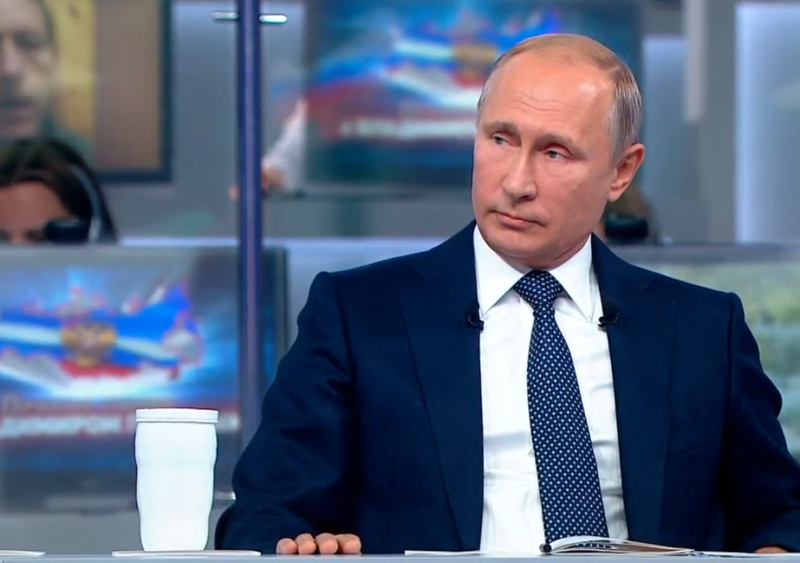 Трансляция "Прямой линии с Владимиром Путиным"