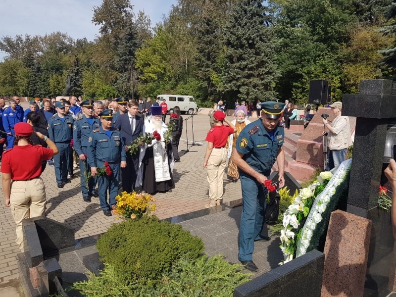 Личный состав центра почтил память погибших в результате теракта в Беслане 