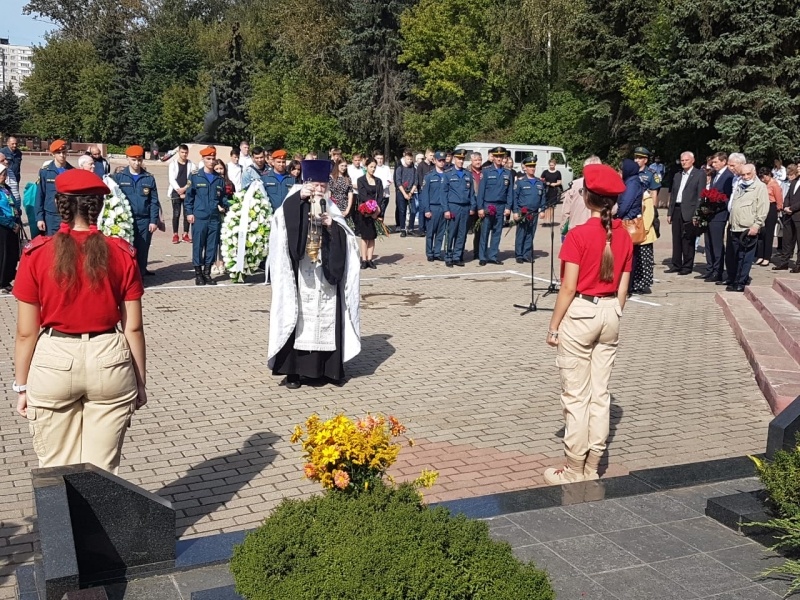Личный состав центра почтил память погибших в результате теракта в Беслане 