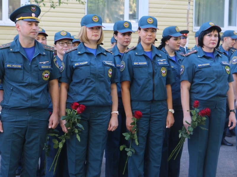 Торжественное построение, посвященное встрече отрядов, выполнявших пиротехнические работы в Тверской области