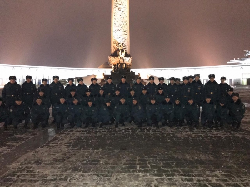 Военнослужащие по призыву Центра "Лидер" побывали на праздничном салюте, в честь взятия советскими войсками Будапешта