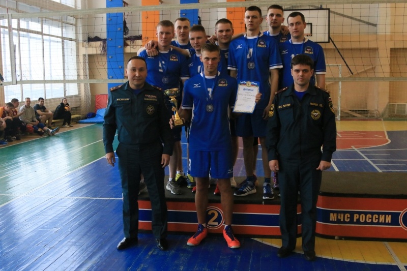 Команда Центра заняла II место на соревнованиях по волейболу
