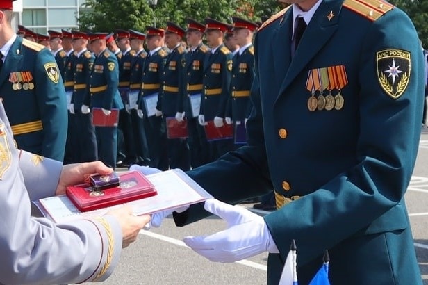 В АГЗ МЧС России состоялся XX выпуск специалистов