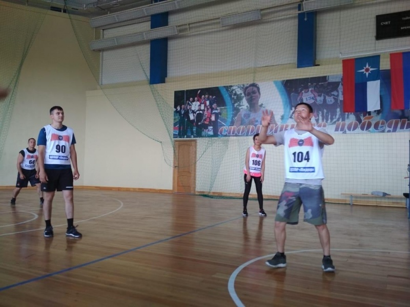 В 1 управлении проведены соревнования по волейболу 