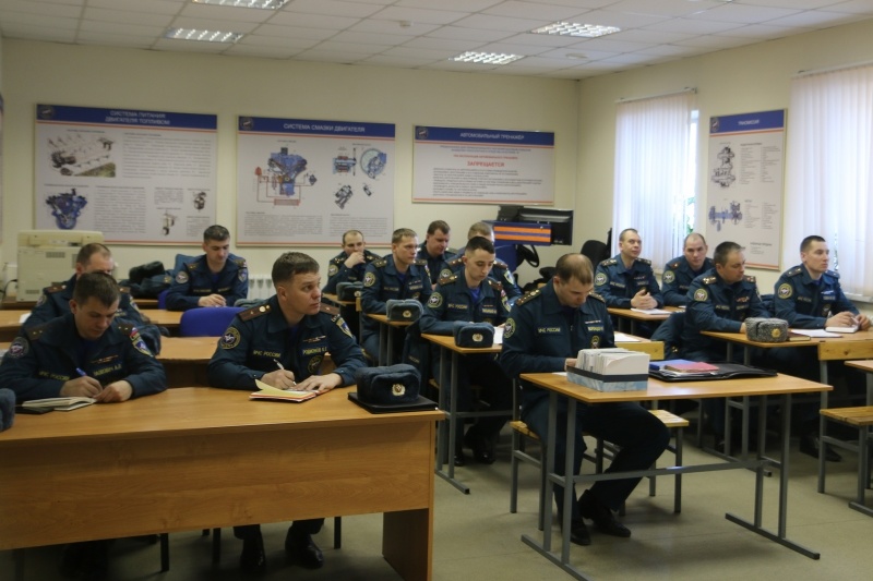 Занятие по проведению сезонного обслуживания техники