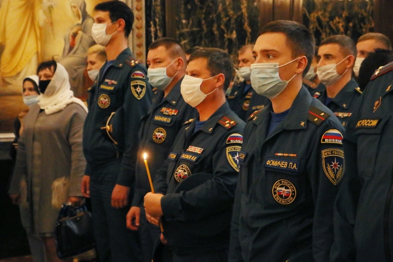 Сотрудники Центра "Лидер" приняли участие в молебне в честь иконы "Неопалимая Купина" Сотрудники Центра "Лидер" приняли участие в молебне в честь иконы "Неопалимая Купина"