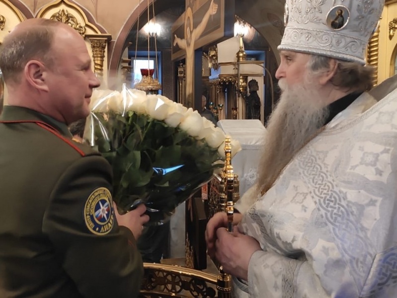 Начальник Центра поздравил протоирея Сергея Гуданова с Рождеством Христовым